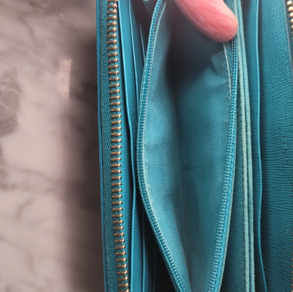 Fendi Zucca Zip Around Wallet EUC - Picture 7 of 13